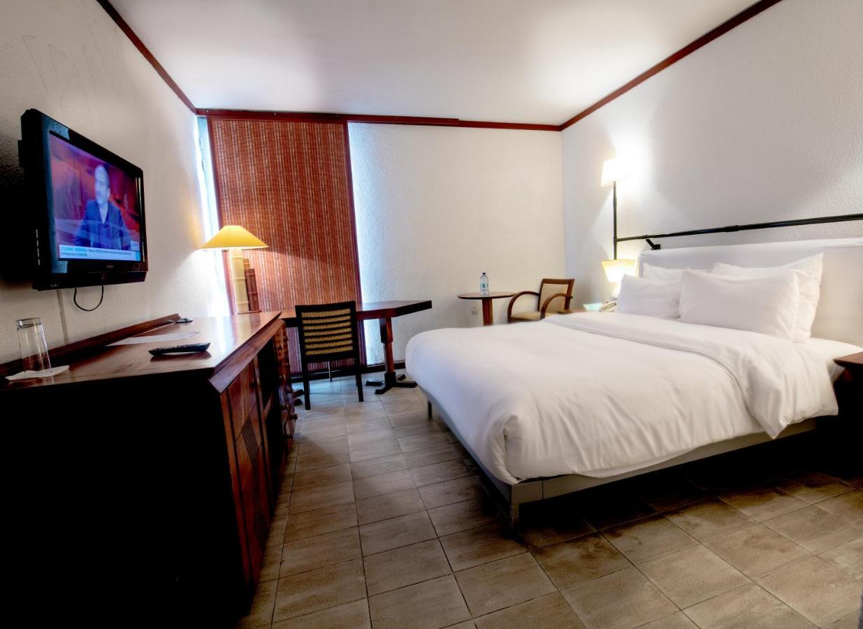Douala Rabingha Hotel Esterno foto